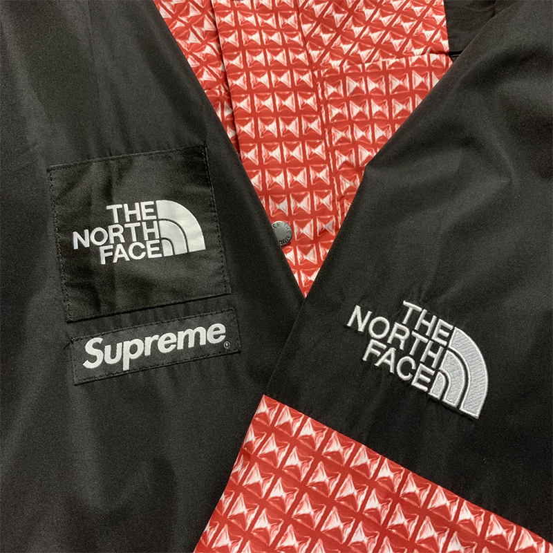 ザノースフェイス The North Face X Supreme スタッズ付きマウンテンジャケット