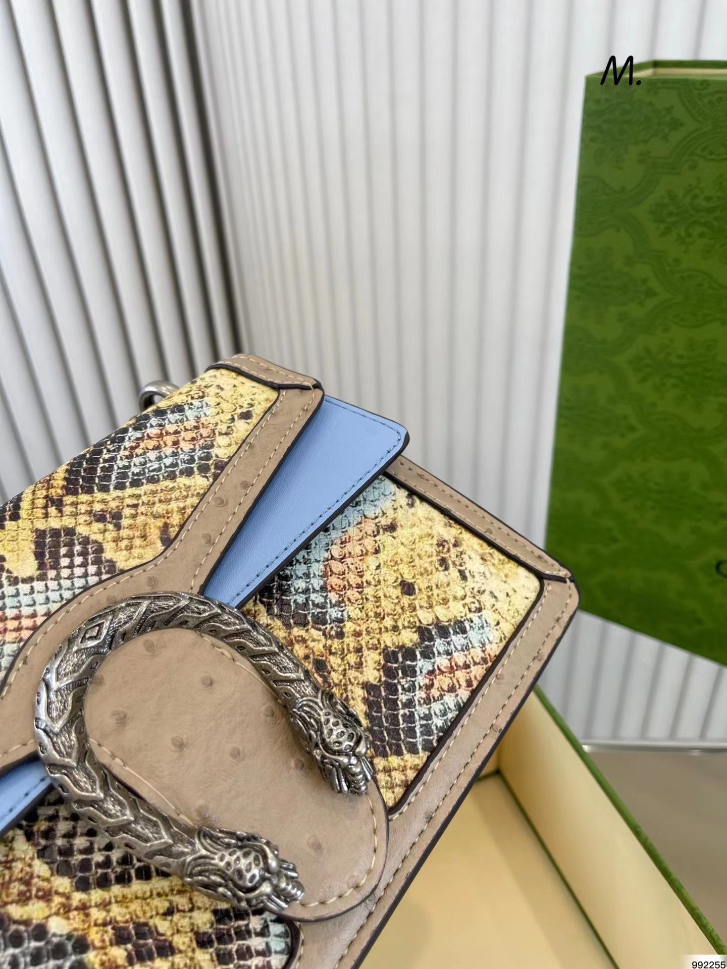 【GUCCI】グッチ 〔ディオニュソス〕レザー ショルダーバッグ