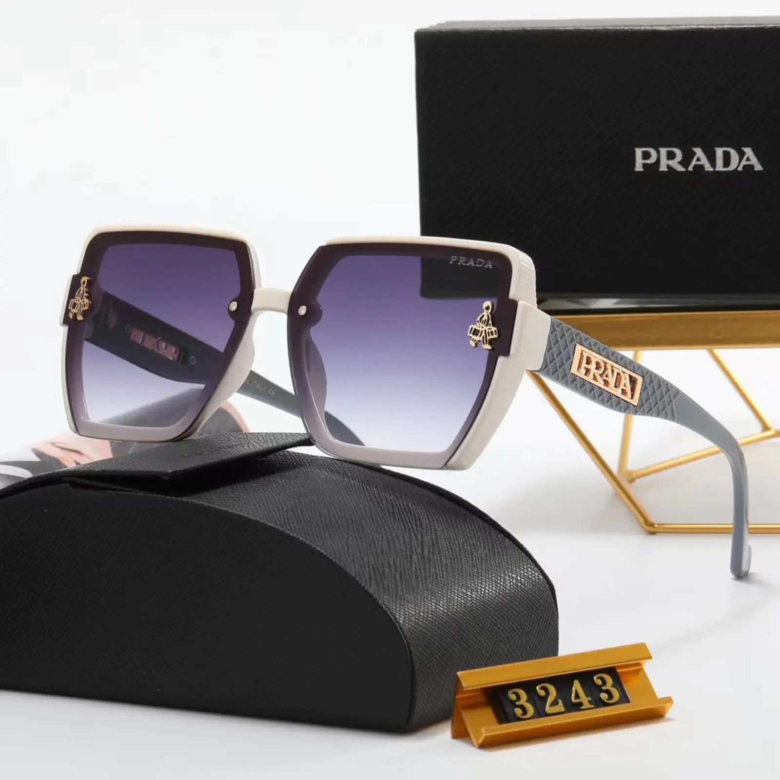 Prada サングラス S0004