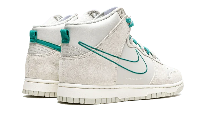 ナイキ｜NIKE First Use Light Bone Green Noise-高島屋オンラインストア - 公式