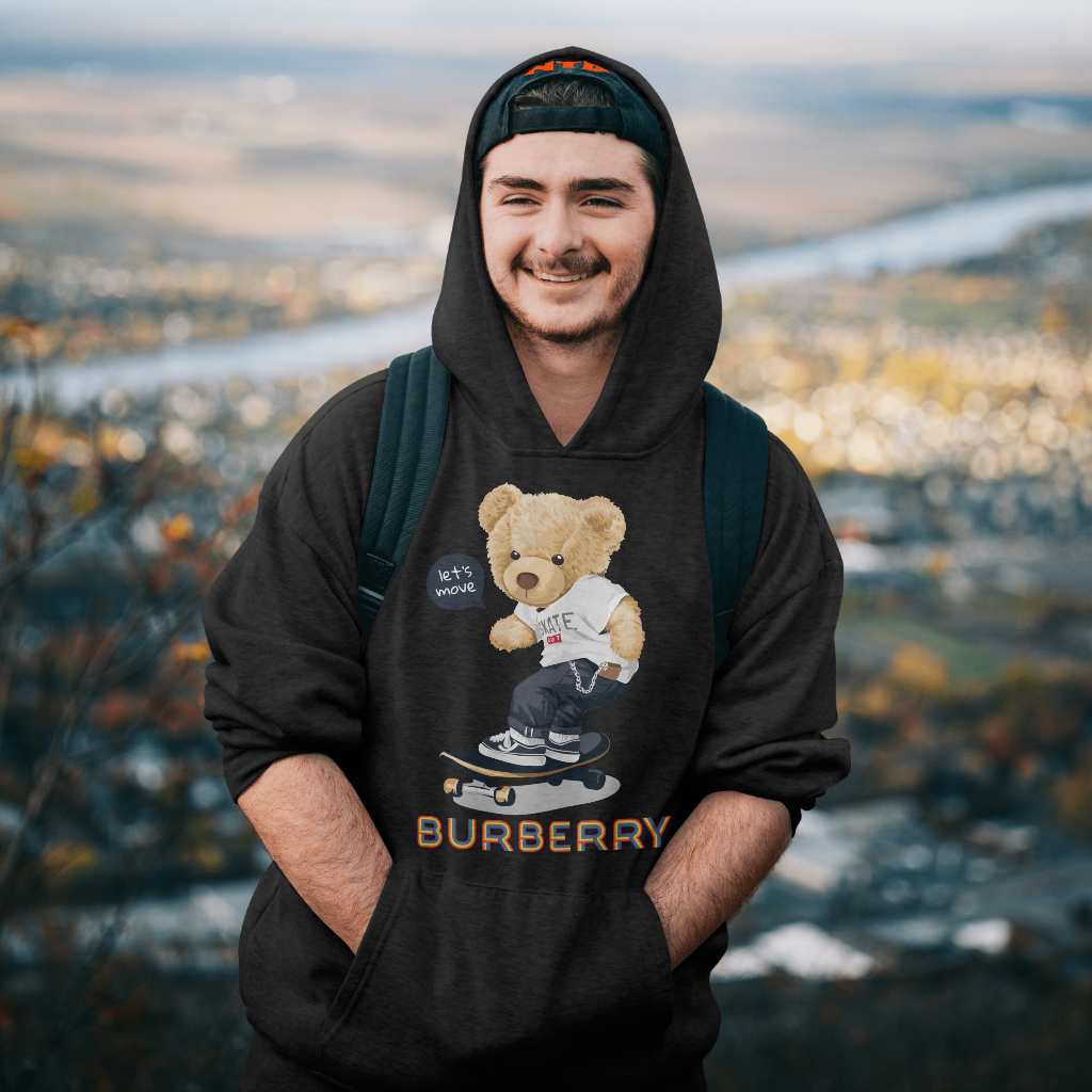 Burberryスウェット クル パーカー プリント  綿　男女兼用