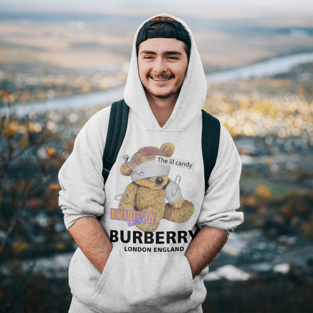 Burberryスウェット クル パーカー プリント  綿　男女兼用