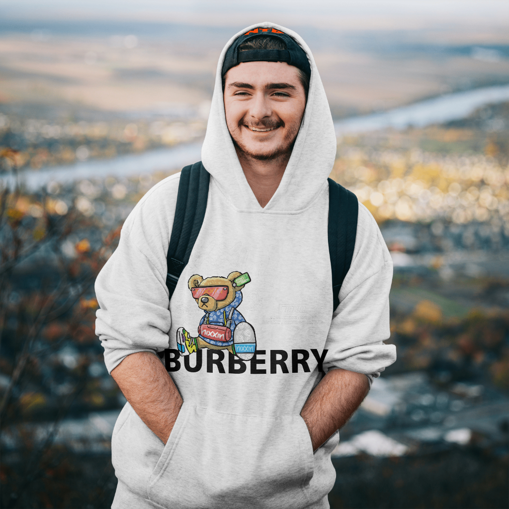 Burberryスウェット クル パーカー プリント  綿　男女兼用