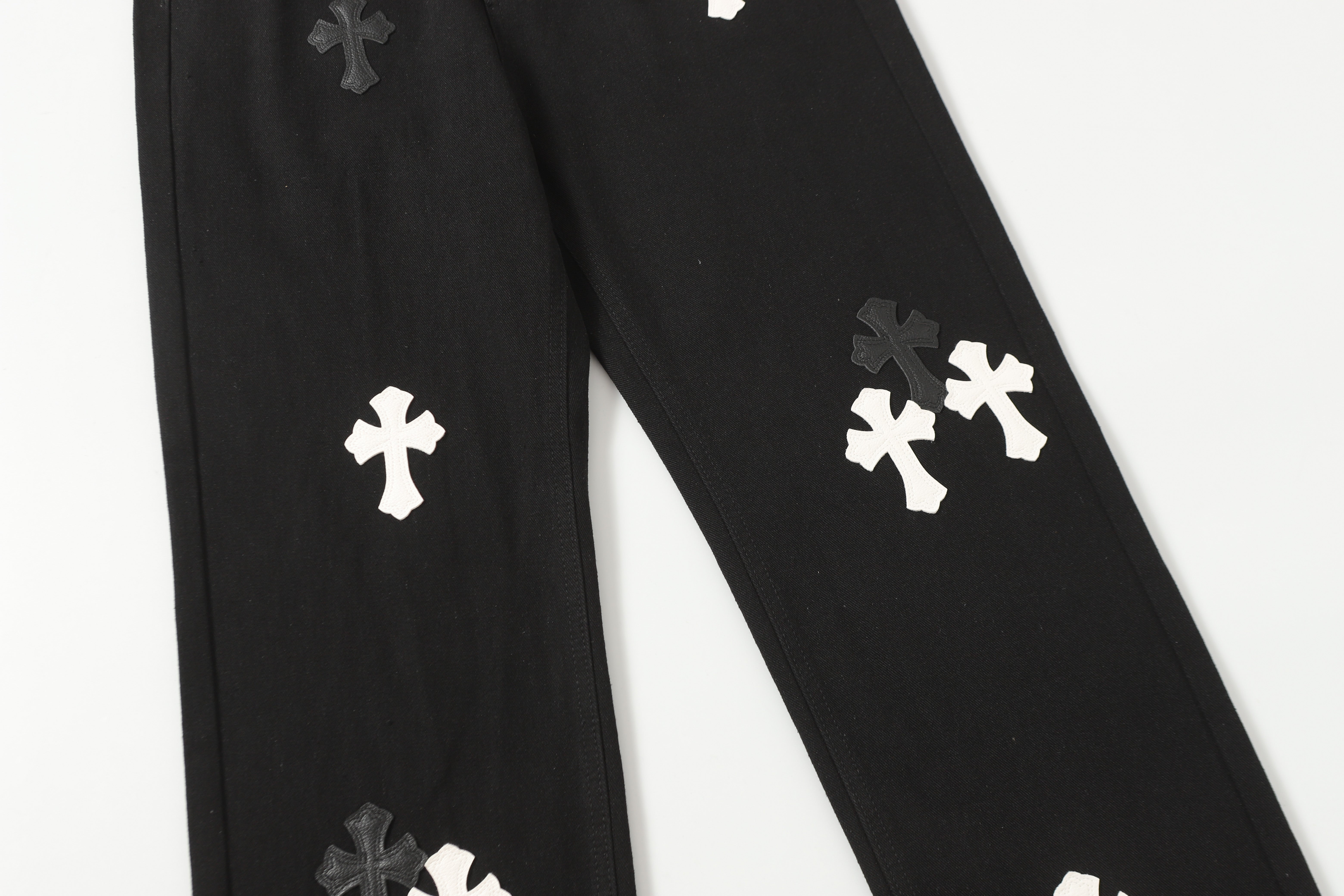 【Chrome Hearts】クロムハーツ 新作パンツ 506