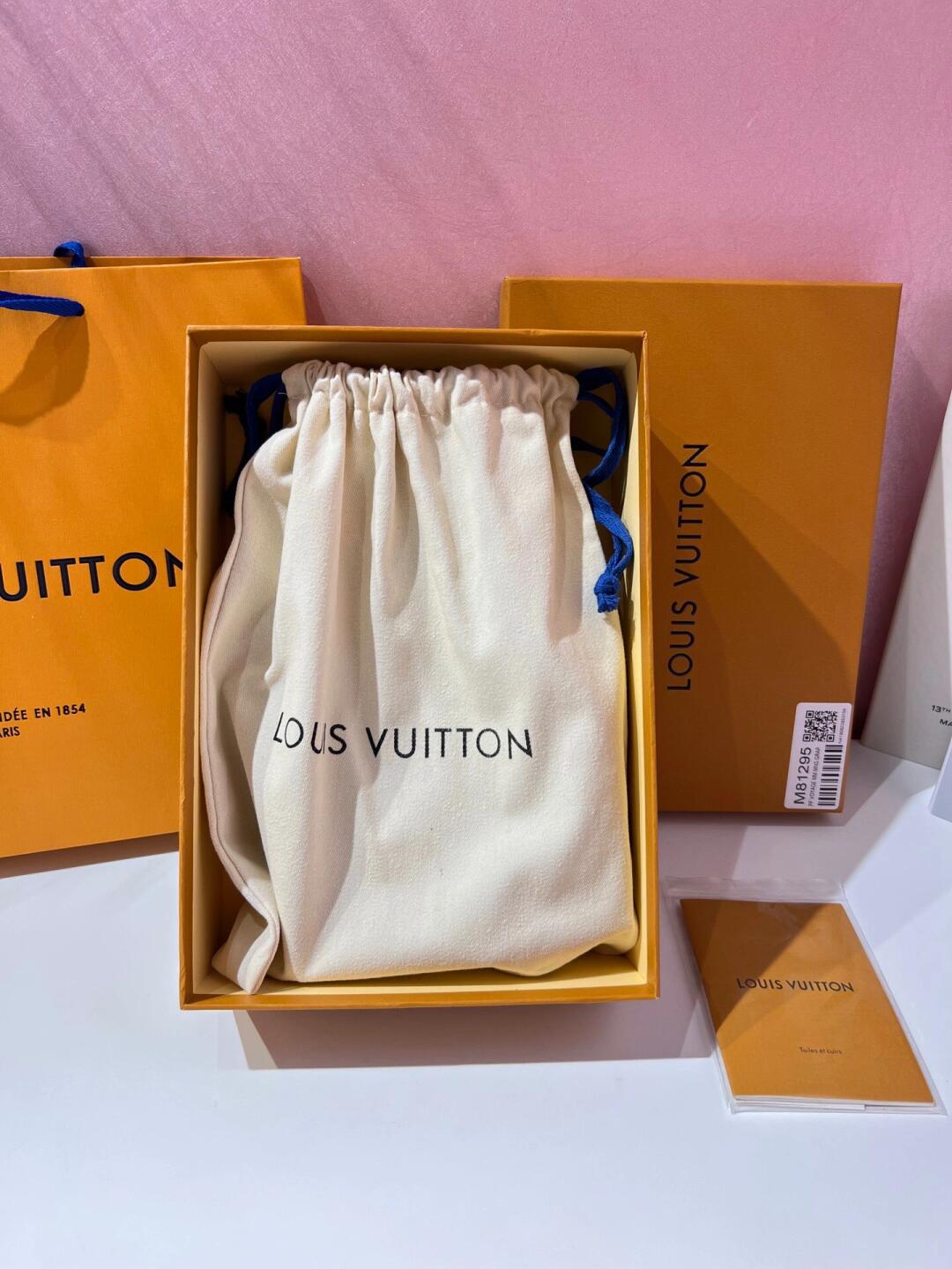 【SALE】LOUIS VUITTON/PETIT SAC PLAT BAG/２Way/ストラップ付 M57937