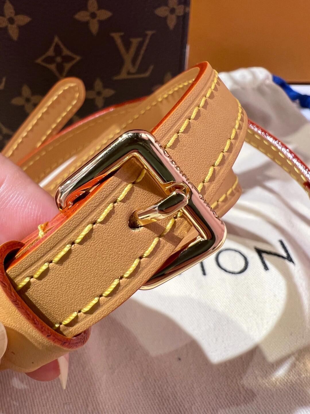 【SALE】LOUIS VUITTON/PETIT SAC PLAT BAG/２Way/ストラップ付 M57937