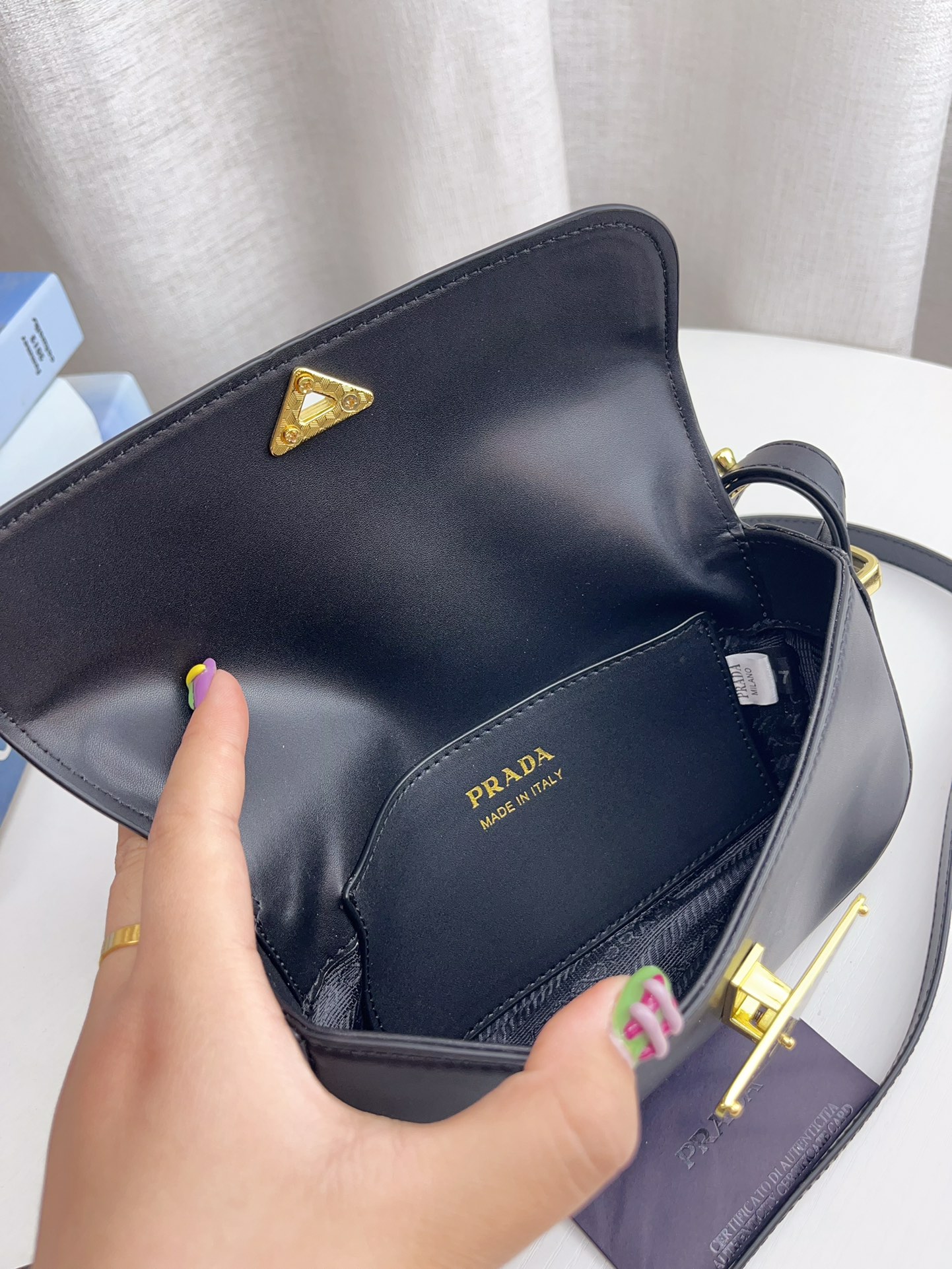 PRADA 25'新作 Leather shoulder bag レザー ショルダーバッグ