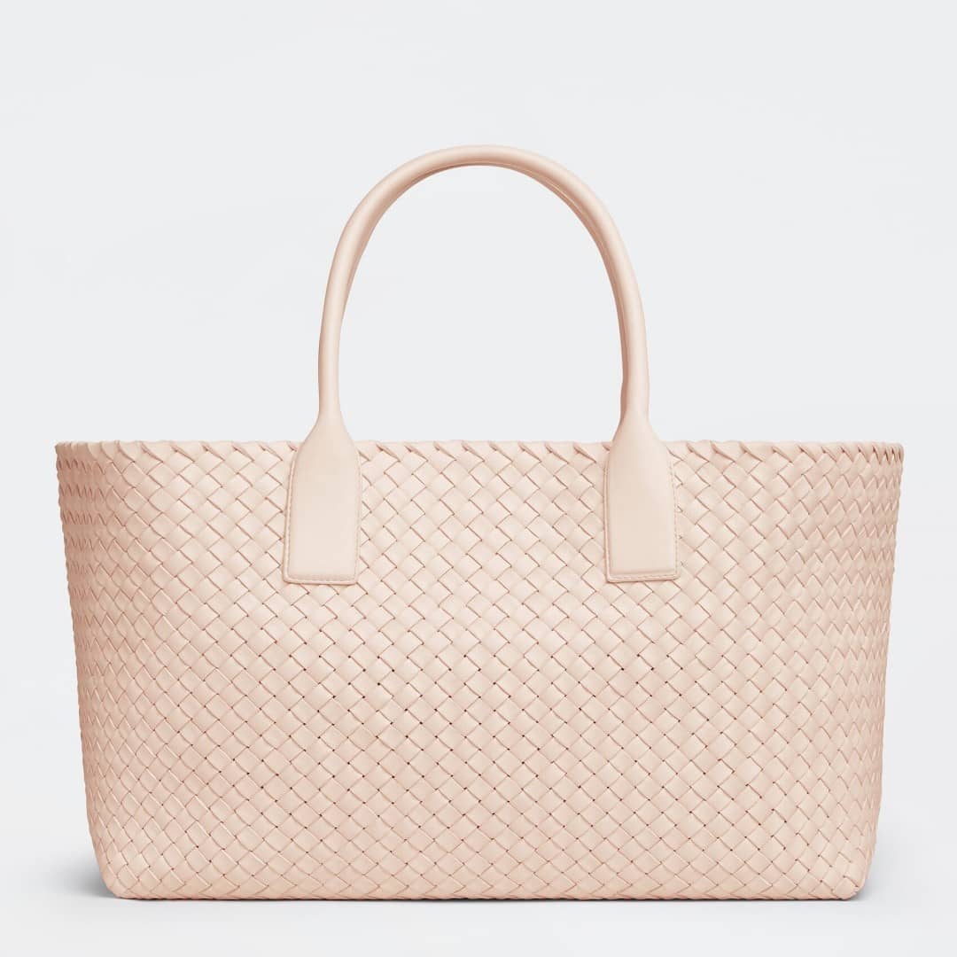 【BOTTEGA VENETA】堀田真由さん着用！憧れブランドで発見！ミディアムトートバッグ