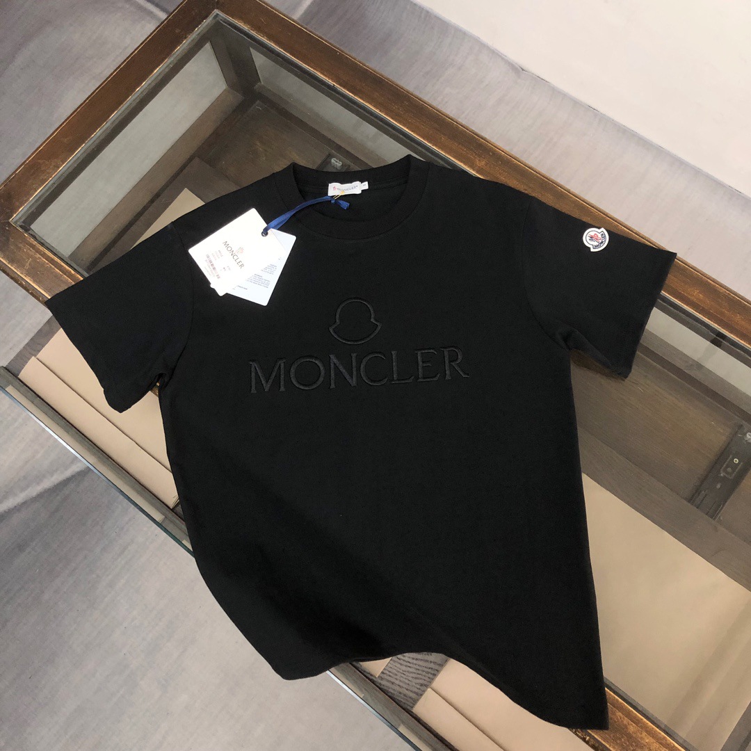 【Moncler】2025年新作 モンクレール メンズ 半袖 ラウンドネック 刺繍Tシャツ