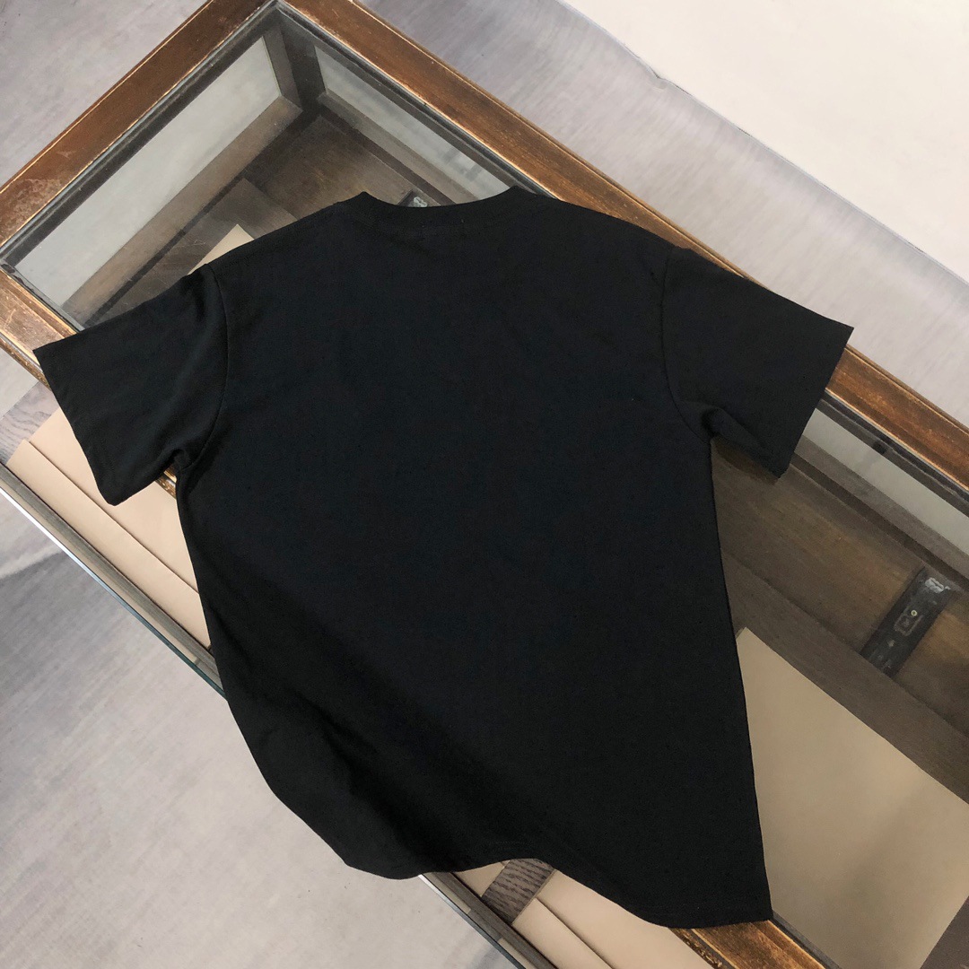 【Moncler】2025年新作 モンクレール メンズ 半袖 ラウンドネック 刺繍Tシャツ MC003