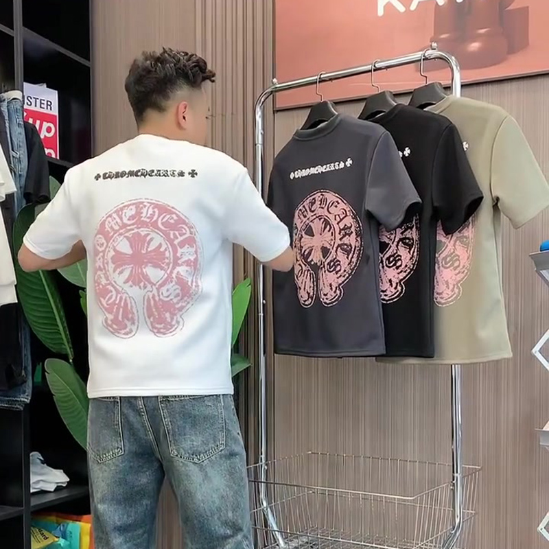 【男女兼用】クロムハーツ 2025 ファッション 高級 サンスクリット 馬蹄プリント 半袖Tシャツ