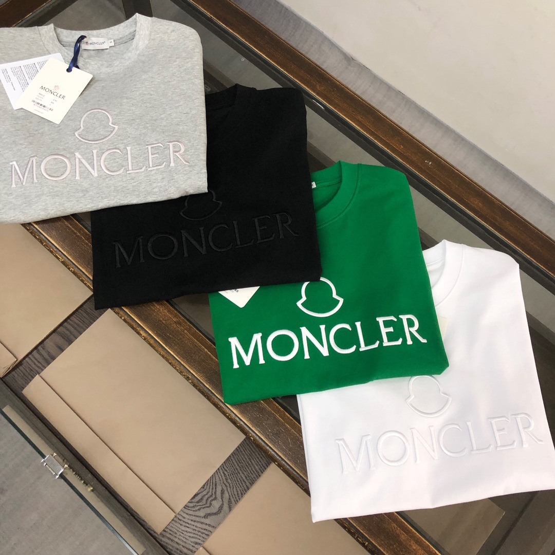 【Moncler】2025年新作 モンクレール メンズ 半袖 ラウンドネック 刺繍Tシャツ
