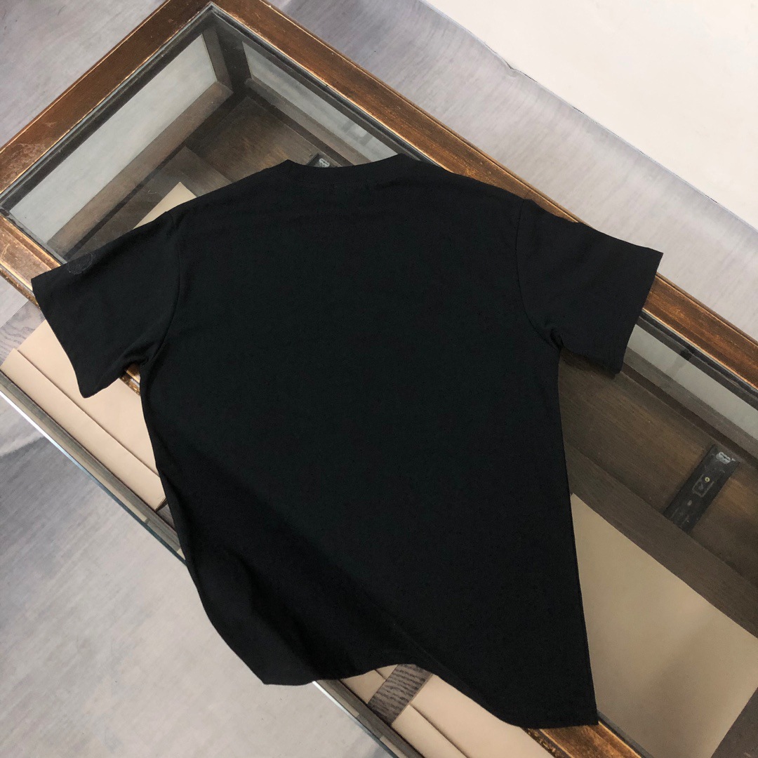 【Moncler】2025年新作 モンクレール メンズ 半袖 ラウンドネック 刺繍Tシャツ MC002