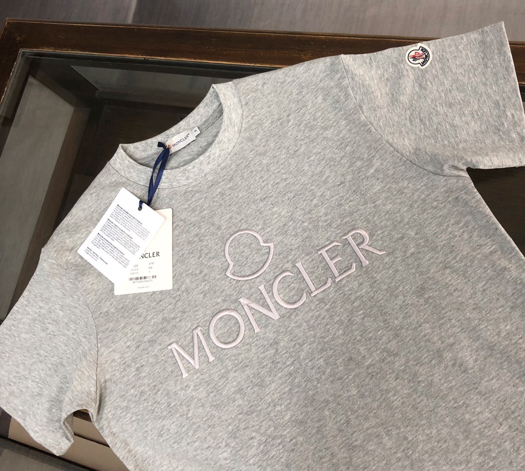 【Moncler】2025年新作 モンクレール メンズ 半袖 ラウンドネック 刺繍Tシャツ