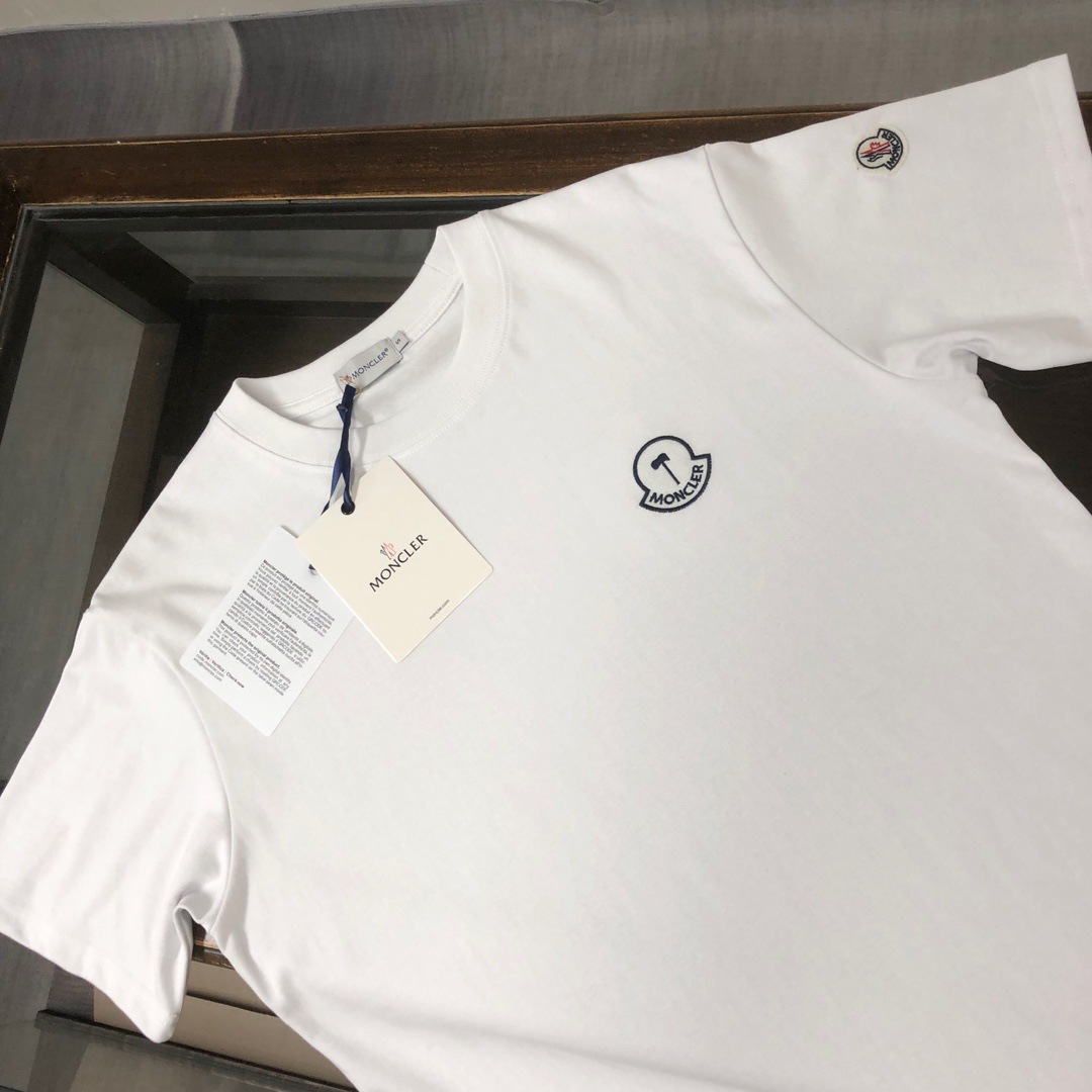 【Moncler】2025年新作 モンクレール メンズ 半袖 ラウンドネック 刺繍Tシャツ MC003