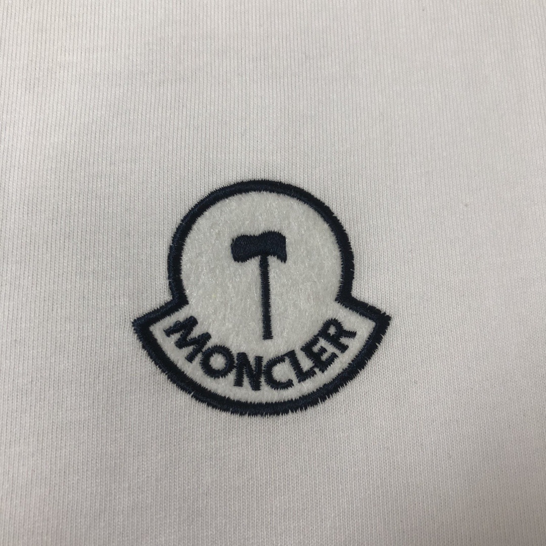 【Moncler】2025年新作 モンクレール メンズ 半袖 ラウンドネック 刺繍Tシャツ MC003