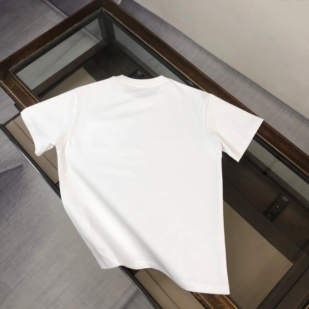 【Moncler】2025年新作 モンクレール メンズ 半袖 ラウンドネック 刺繍Tシャツ MC004