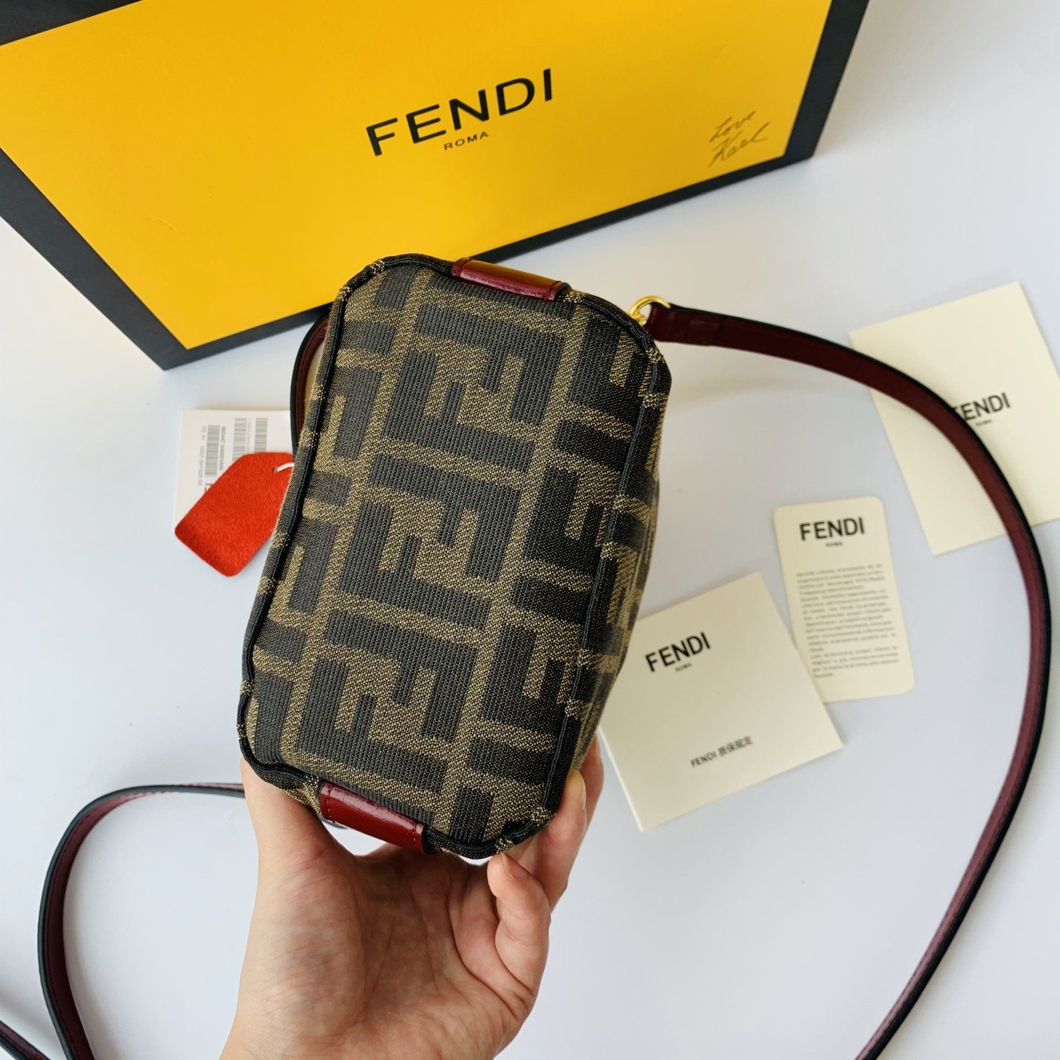 FENDIフェンディ mini バッグ 18x11x8 cm-高島屋オンラインストア - 公式