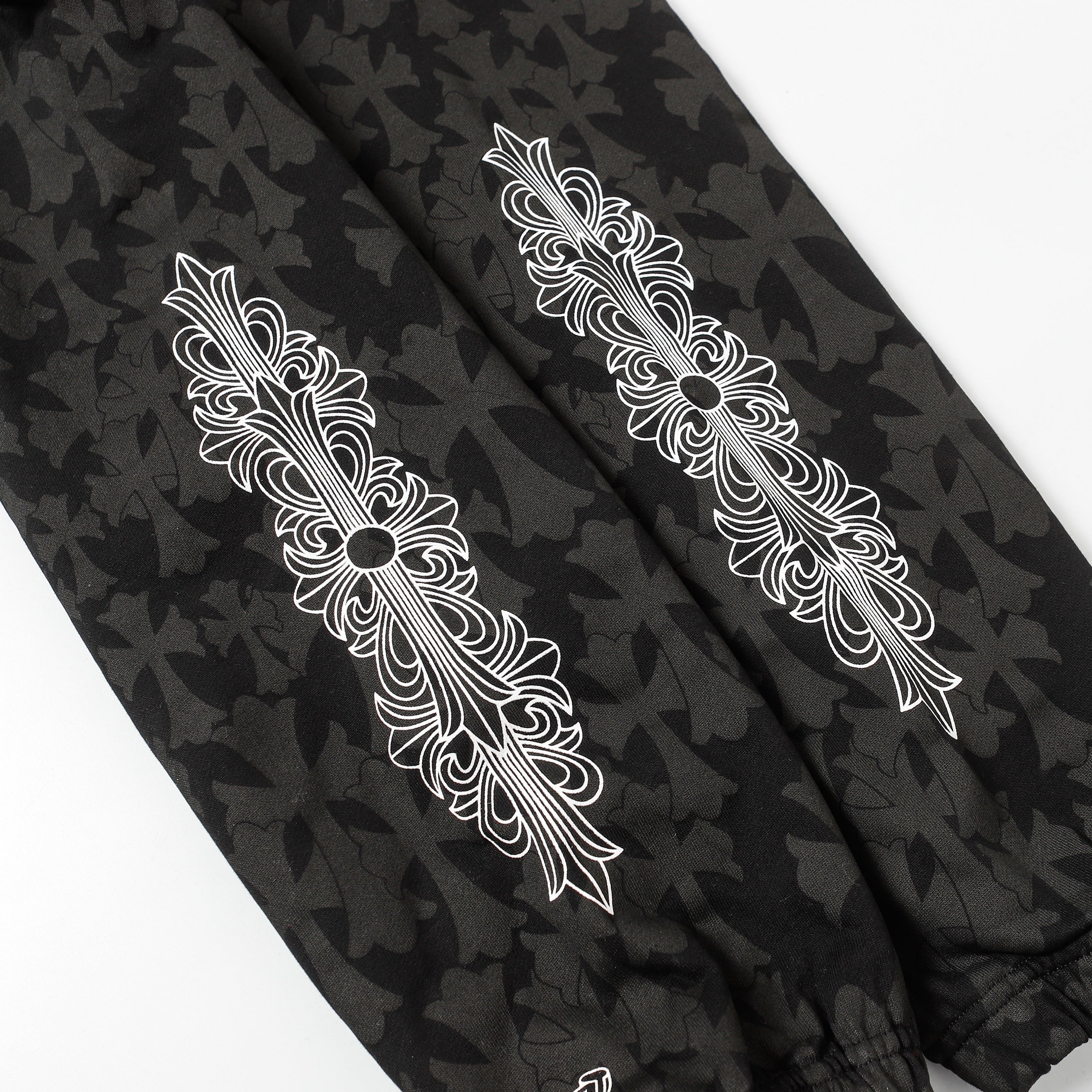 【Chrome Hearts】クロムハーツ ブラック トーナルモノグラム ホースシューロゴ ジョガーパンツ 1021