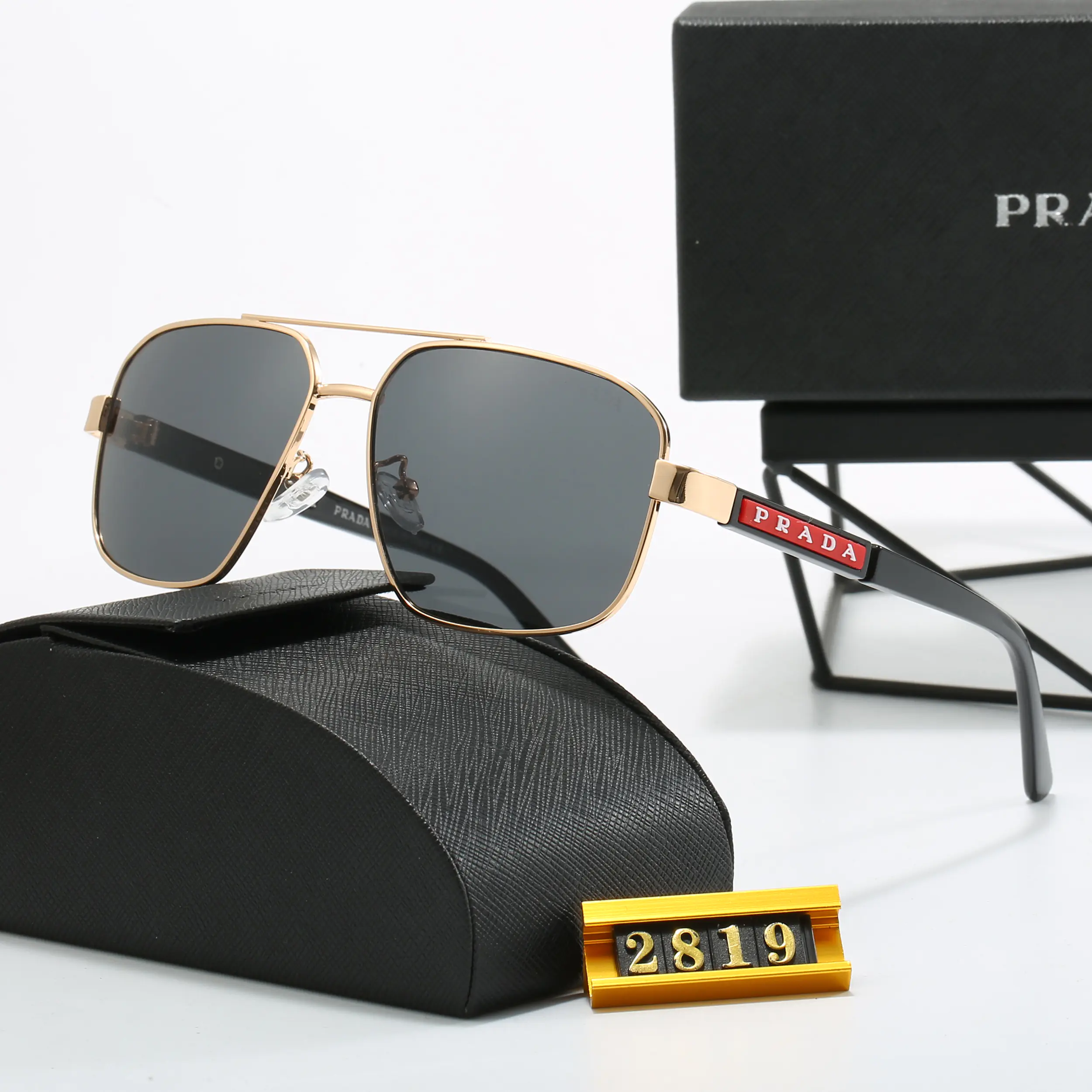 Prada サングラス S0003