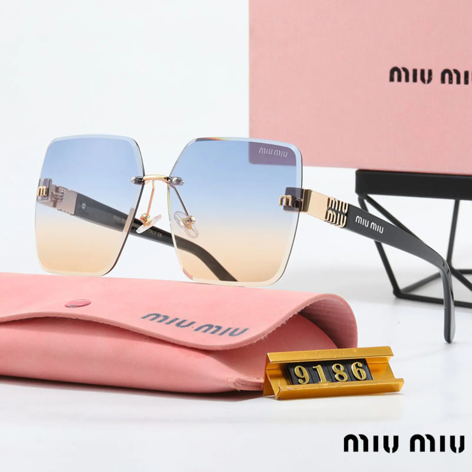 MIUMIUUVカットサングラス03 SS94245