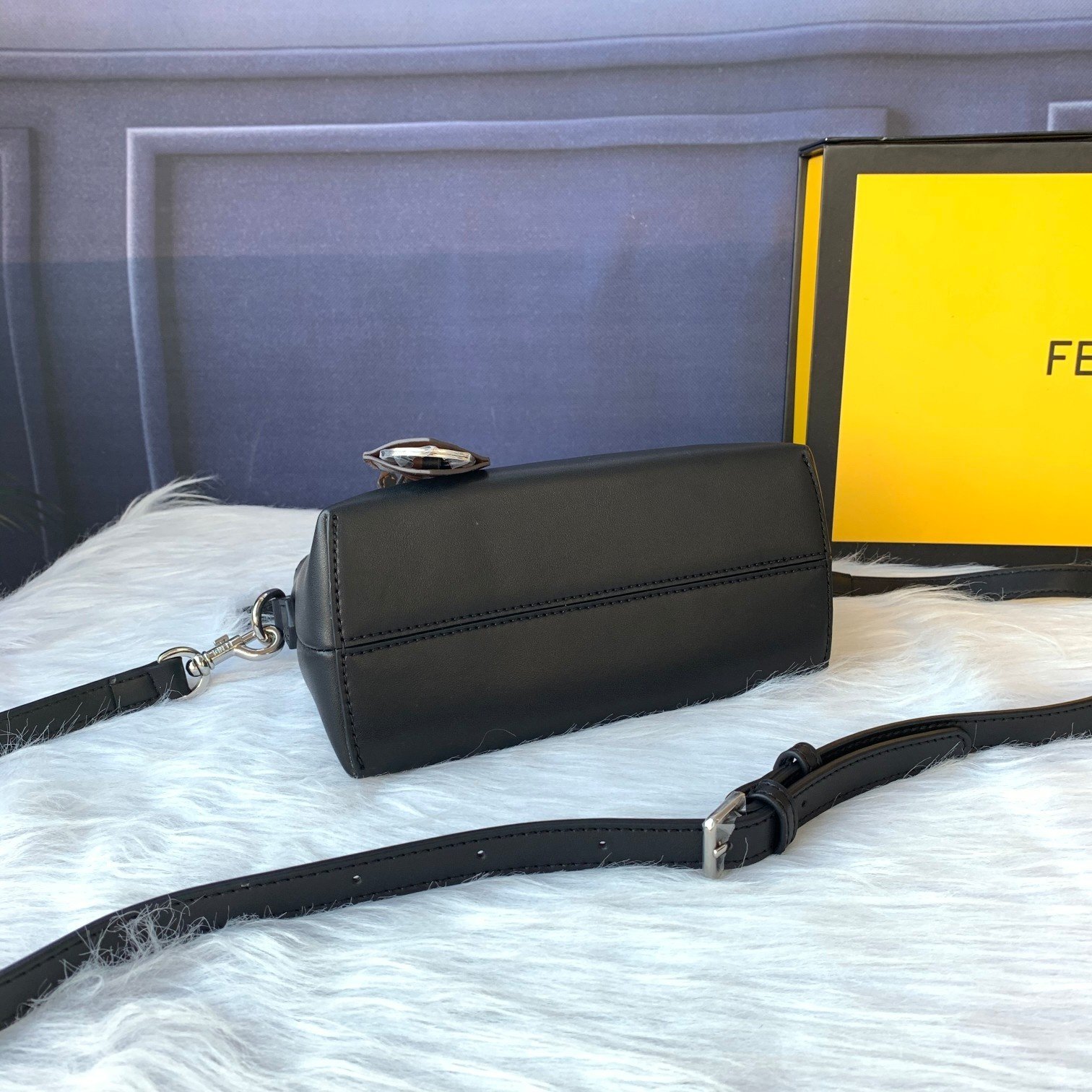 FENDIフェンディ メッセンジャーバッグ 21x12.5x9.5 cm-高島屋オンラインストア - 公式