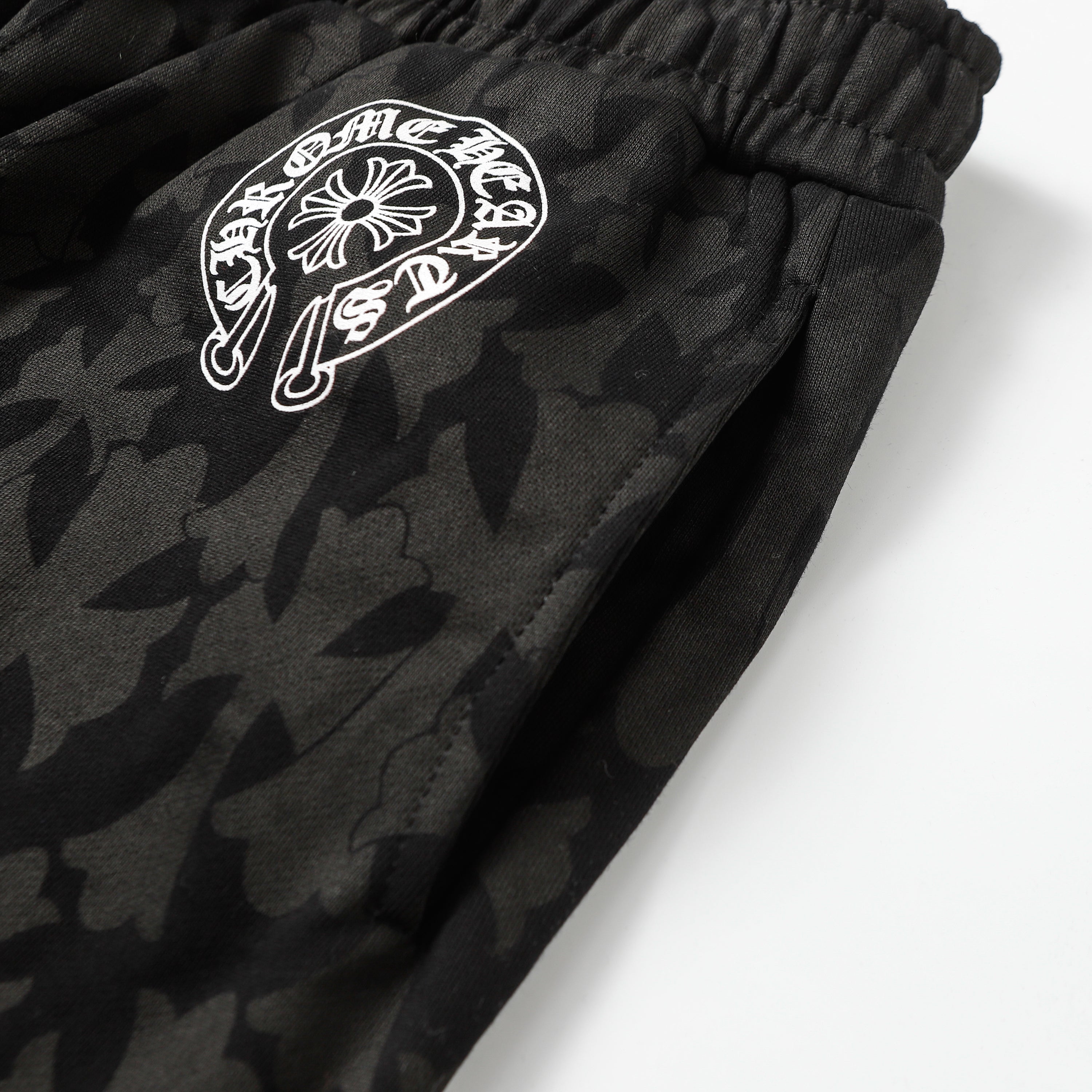 【Chrome Hearts】クロムハーツ ブラック トーナルモノグラム ホースシューロゴ ジョガーパンツ 1021