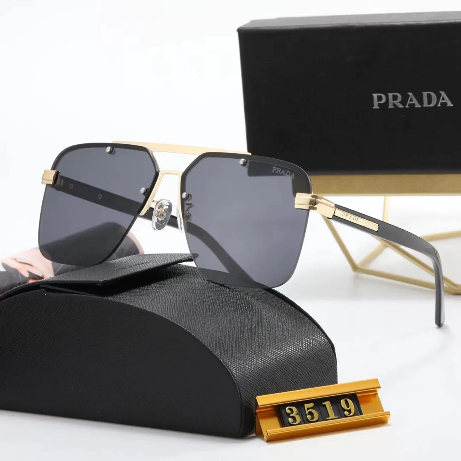 Prada サングラス S0014