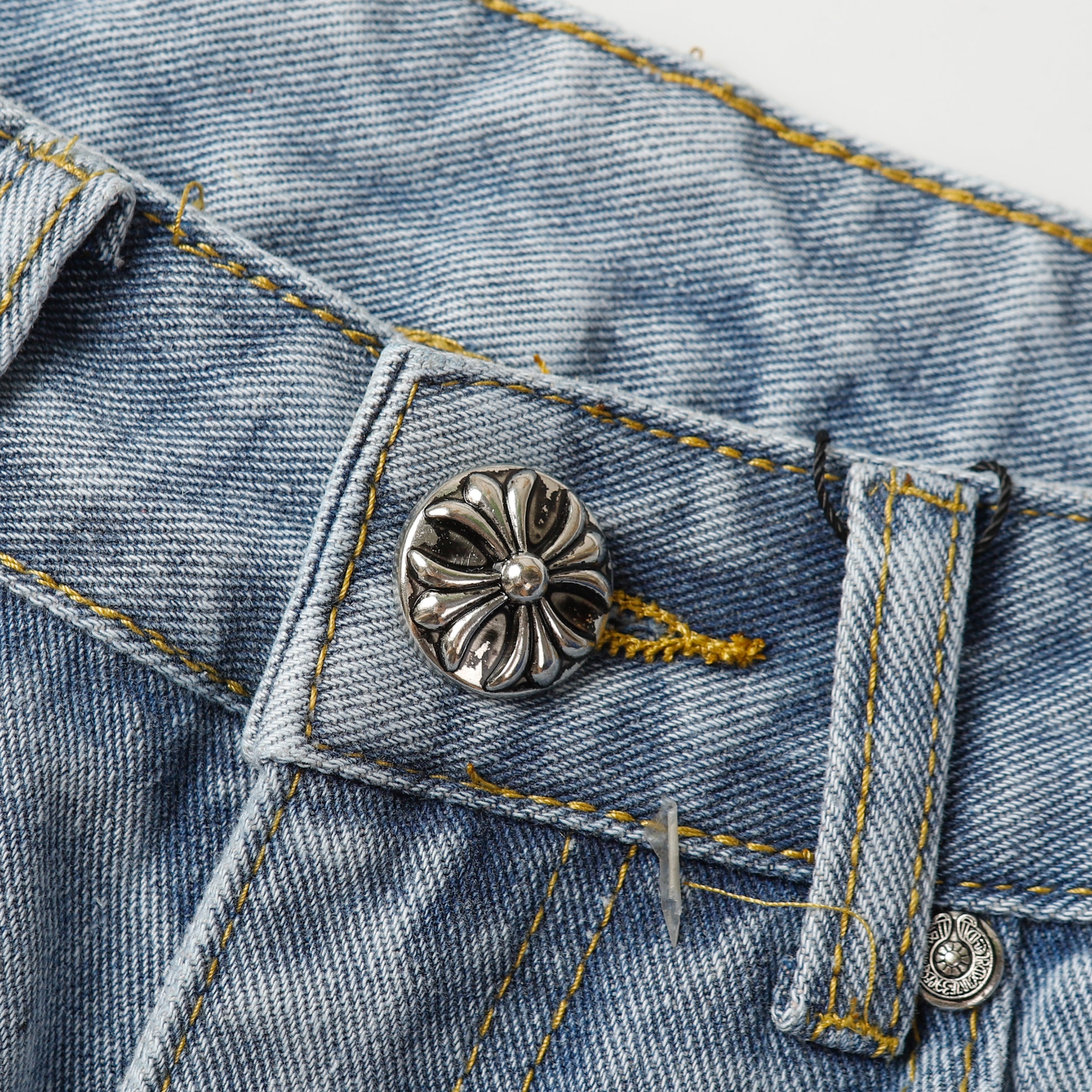 【Chrome Hearts】クロムハーツ クロスレザーパッチジーンズ 9957