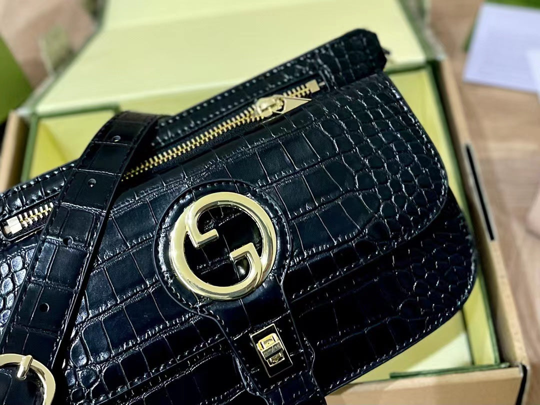 【GUCCI】グッチ Blondie ファニーパック クロスボディバッグ