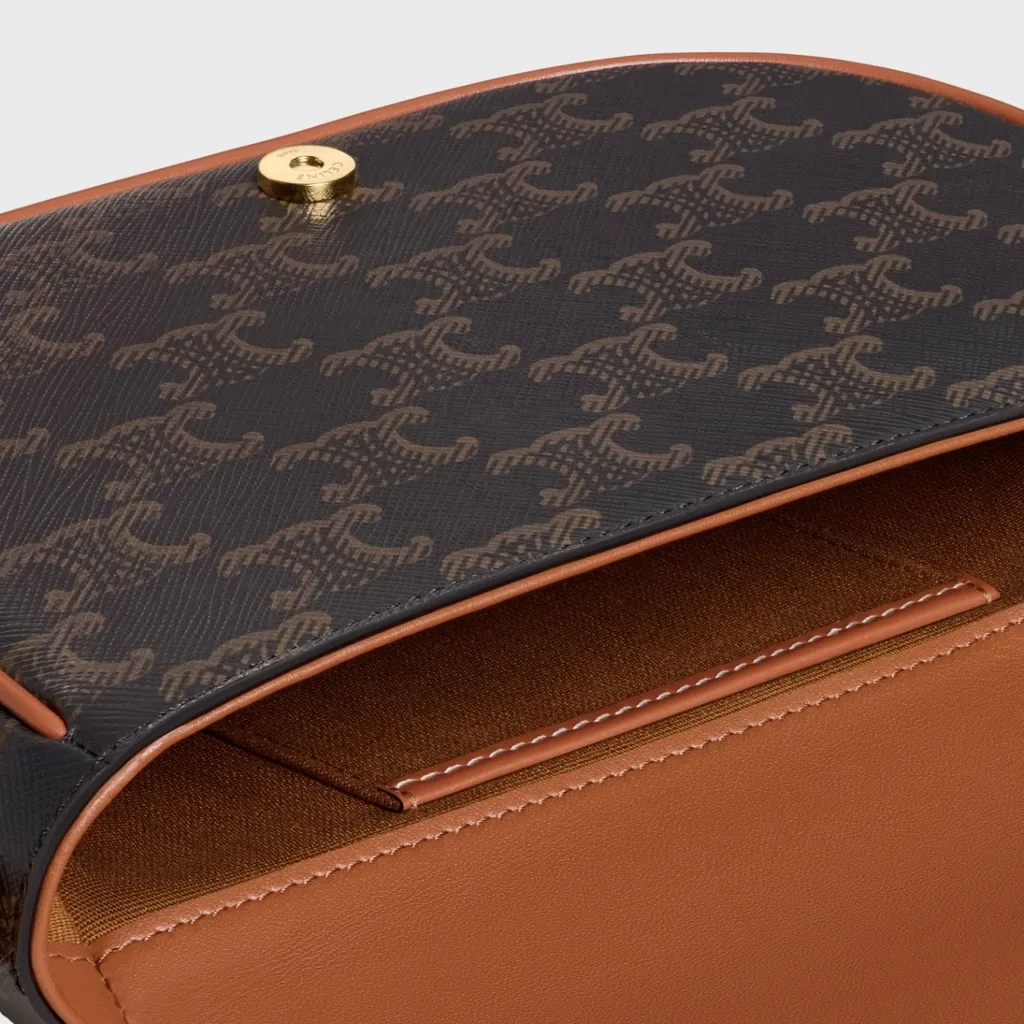 Celine/セリーヌ 25FW トリオンフ フォルコ ショルダーバッグ 122652GTL