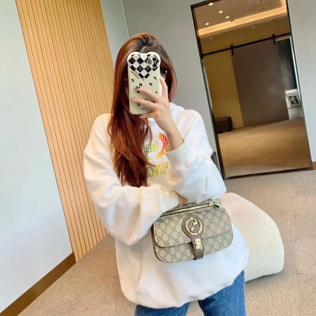 【GUCCI】グッチ Blondie ファニーパック クロスボディバッグ