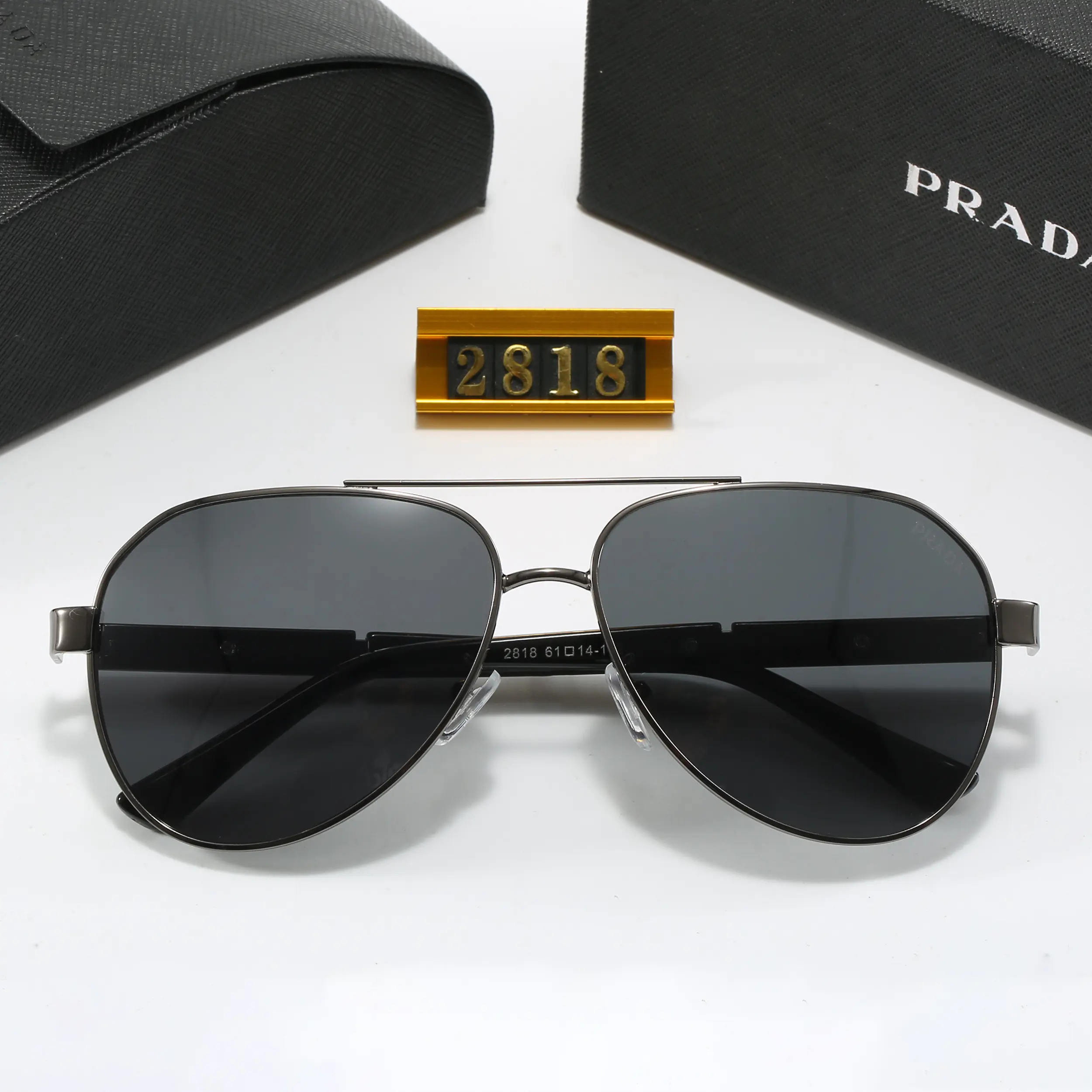 Prada サングラス S0002