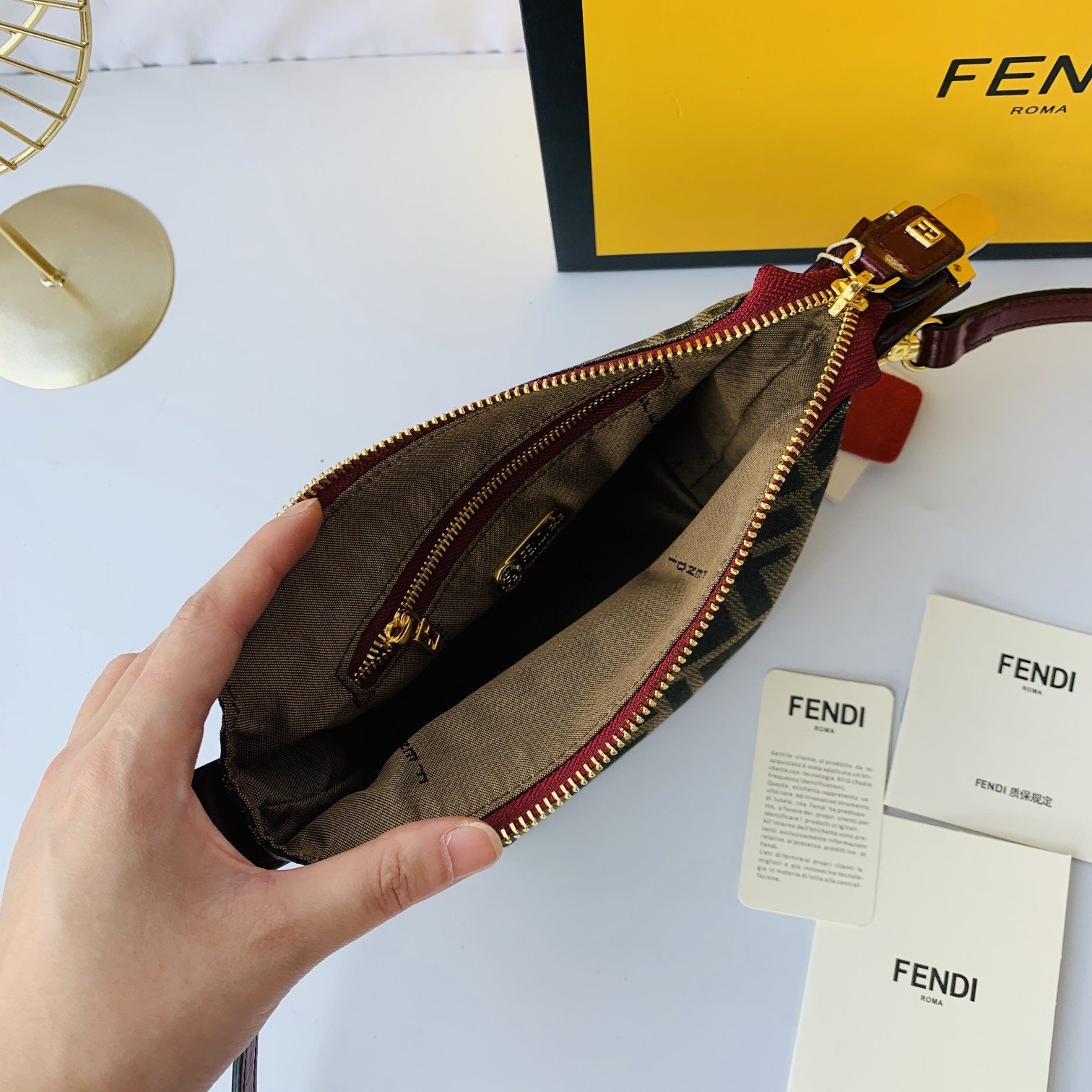 FENDIフェンディ mini バッグ 18x11x8 cm-高島屋オンラインストア - 公式