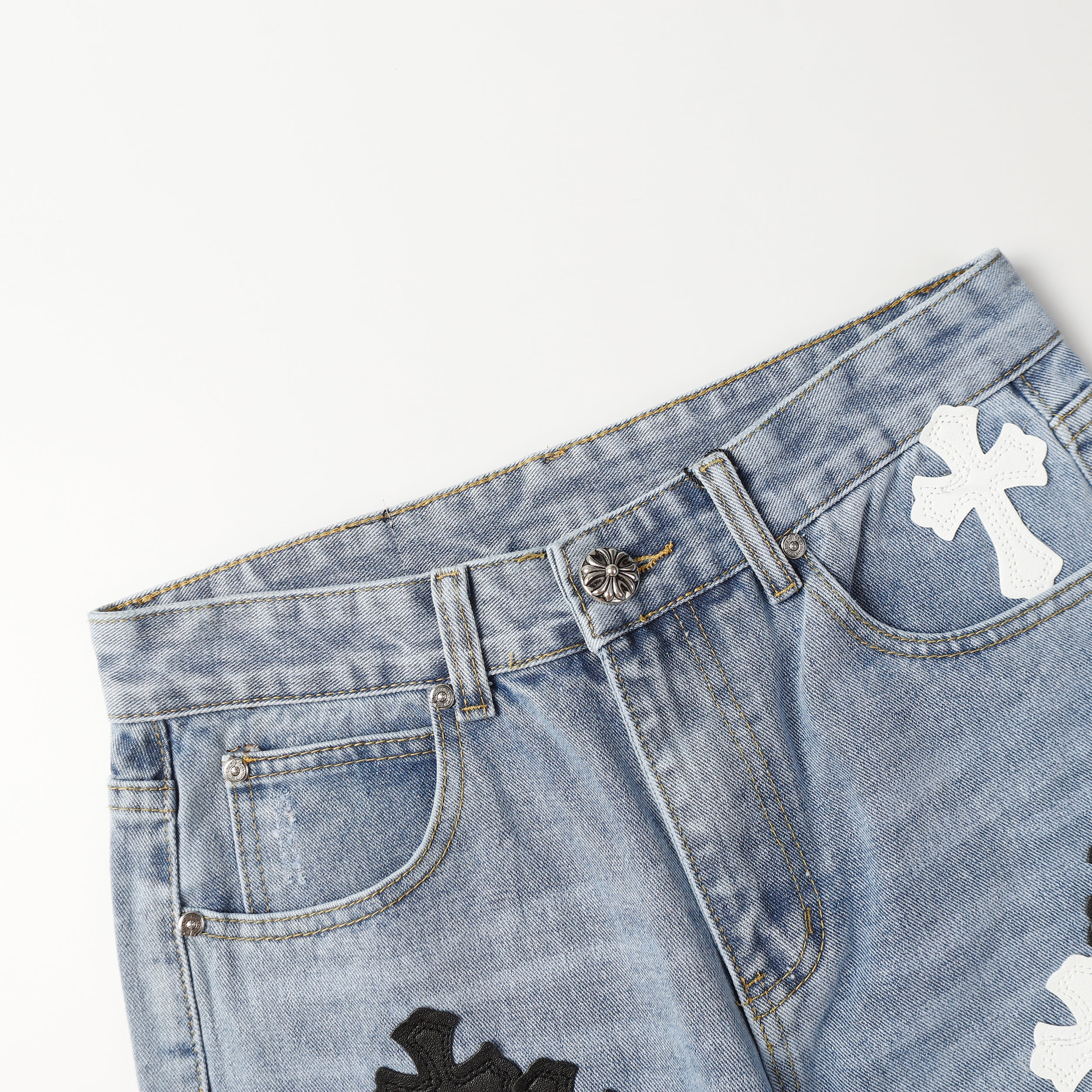 【Chrome Hearts】クロムハーツ ホワイト＆ブラック クロスパッチ ジーンズ 9960