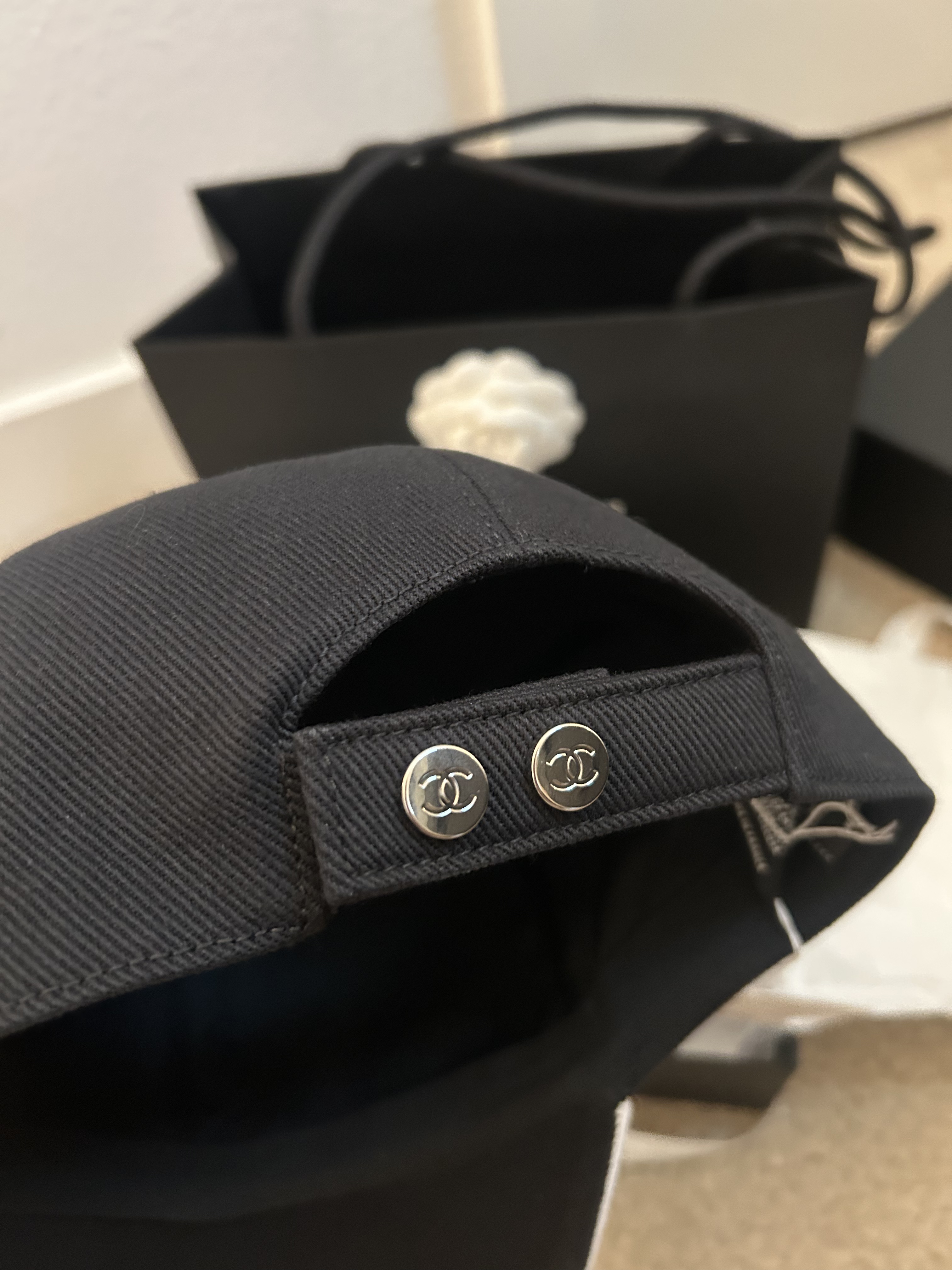 【Chanel】 シャネル 2025新作 ロゴキャップ 25P