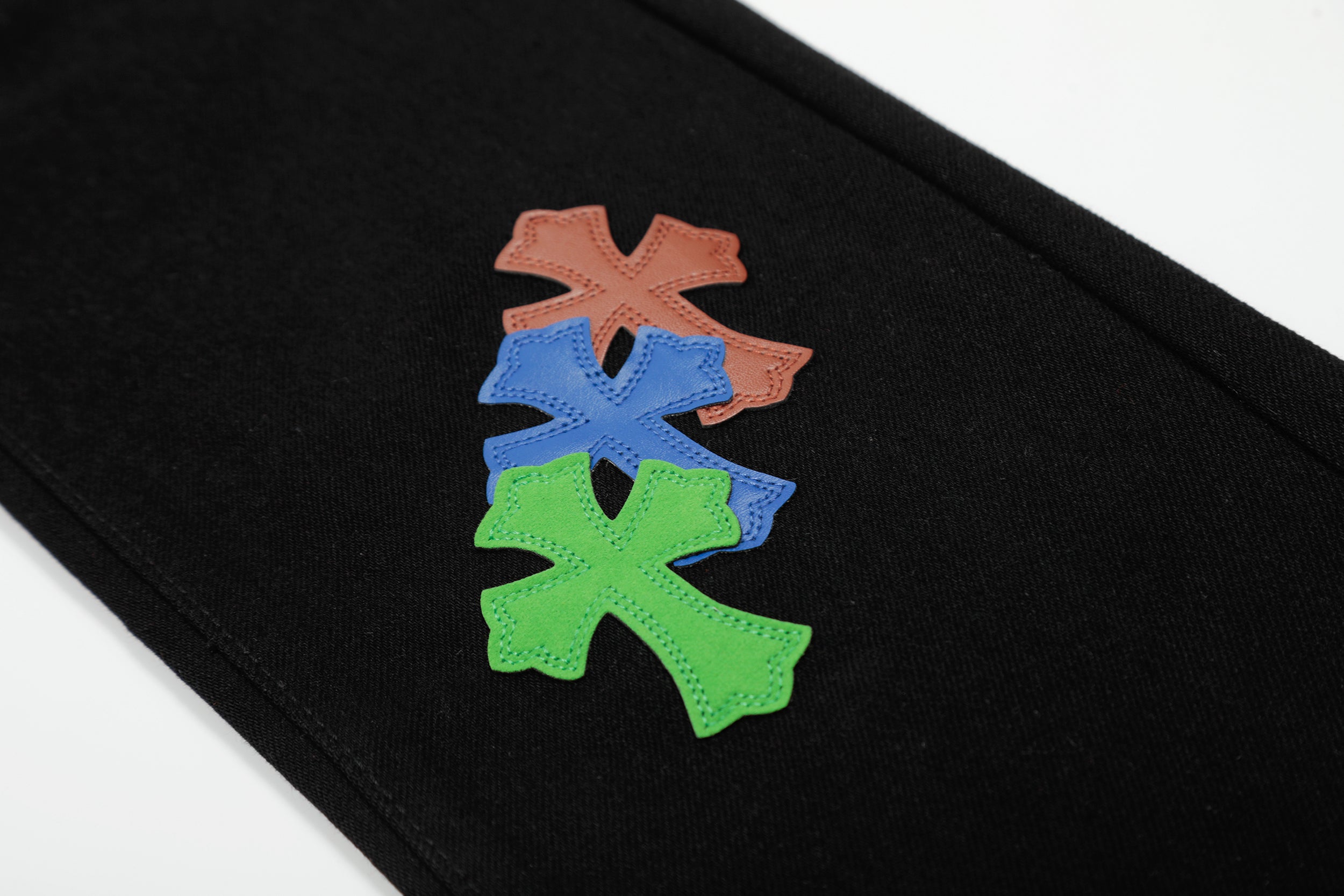 【Chrome Hearts】クロムハーツ カラー＆パッチ フレイムニージーンズ