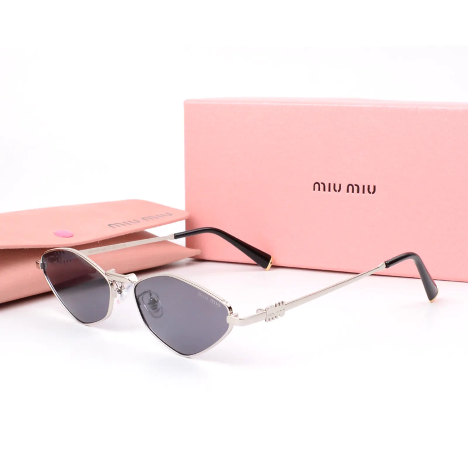 Miumiu サングラス SS96218-02