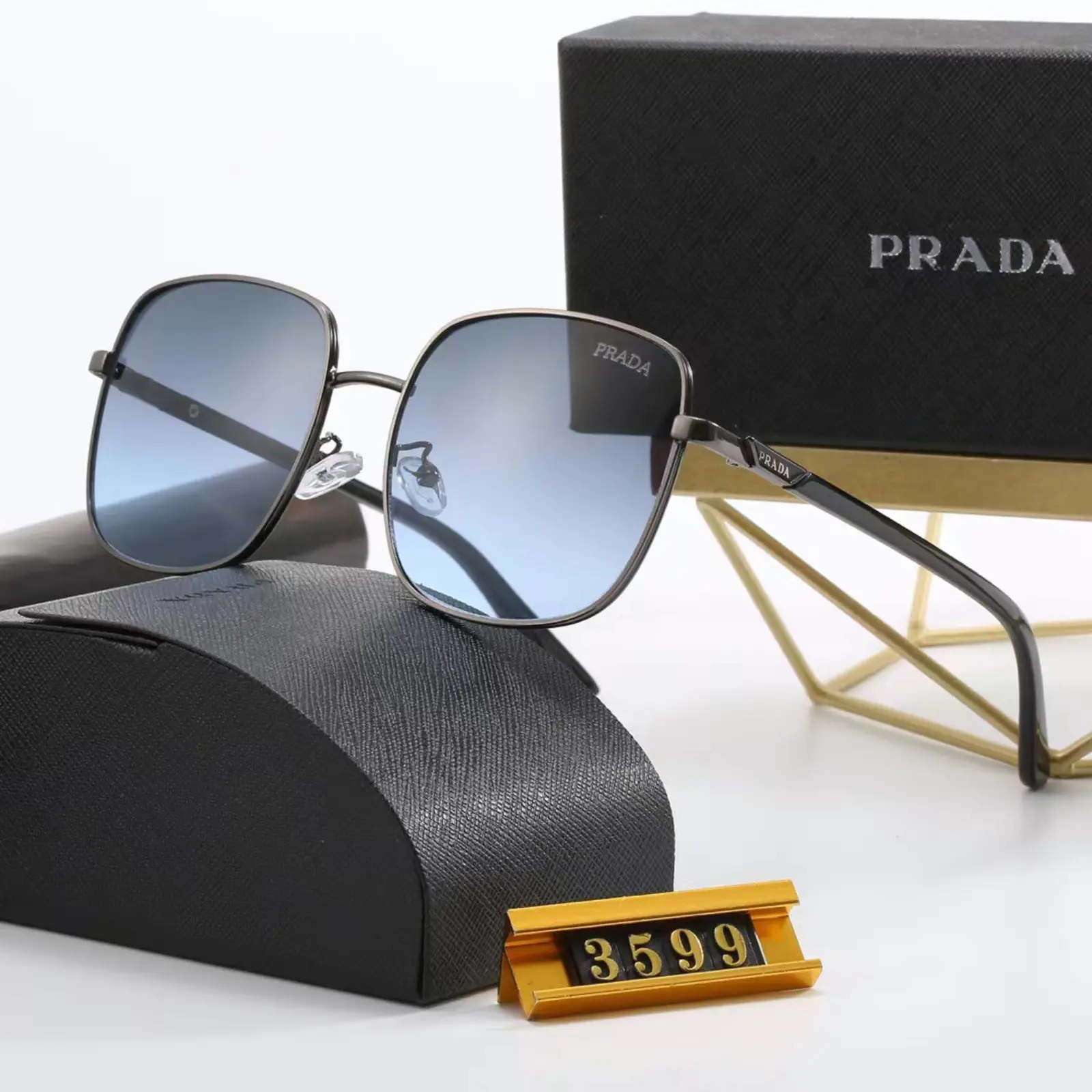 Prada サングラス S0015