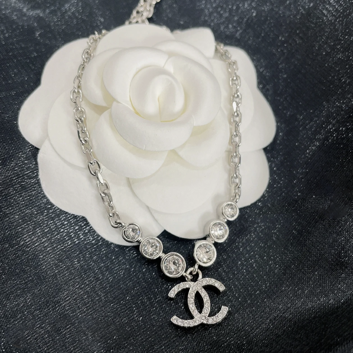 【国内発送/直営店】ネックレス クラシックダブルC choker-高島屋オンラインストア - 公式