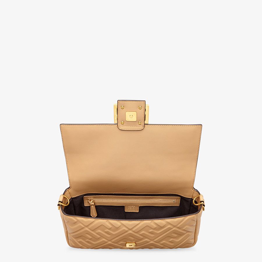 【FENDI 】バゲット-高島屋オンラインストア - 公式