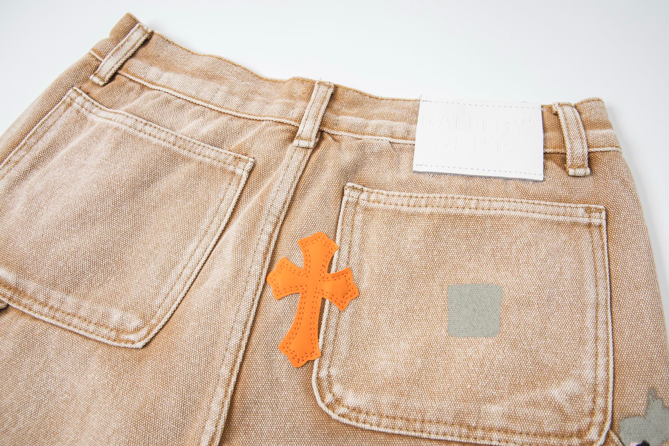 Chrome Hearts 갤러리 부문 크로스 패치 플레어 데님 진 8200 – 高島屋