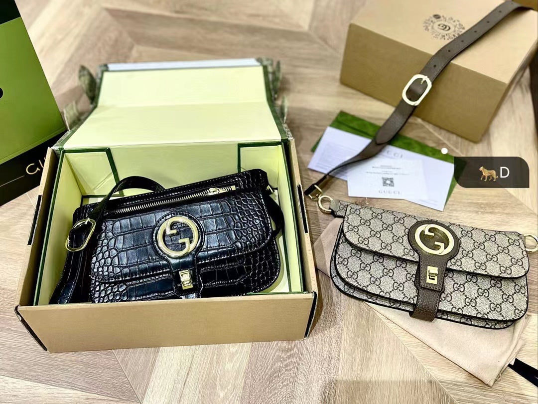 【GUCCI】グッチ Blondie ファニーパック クロスボディバッグ