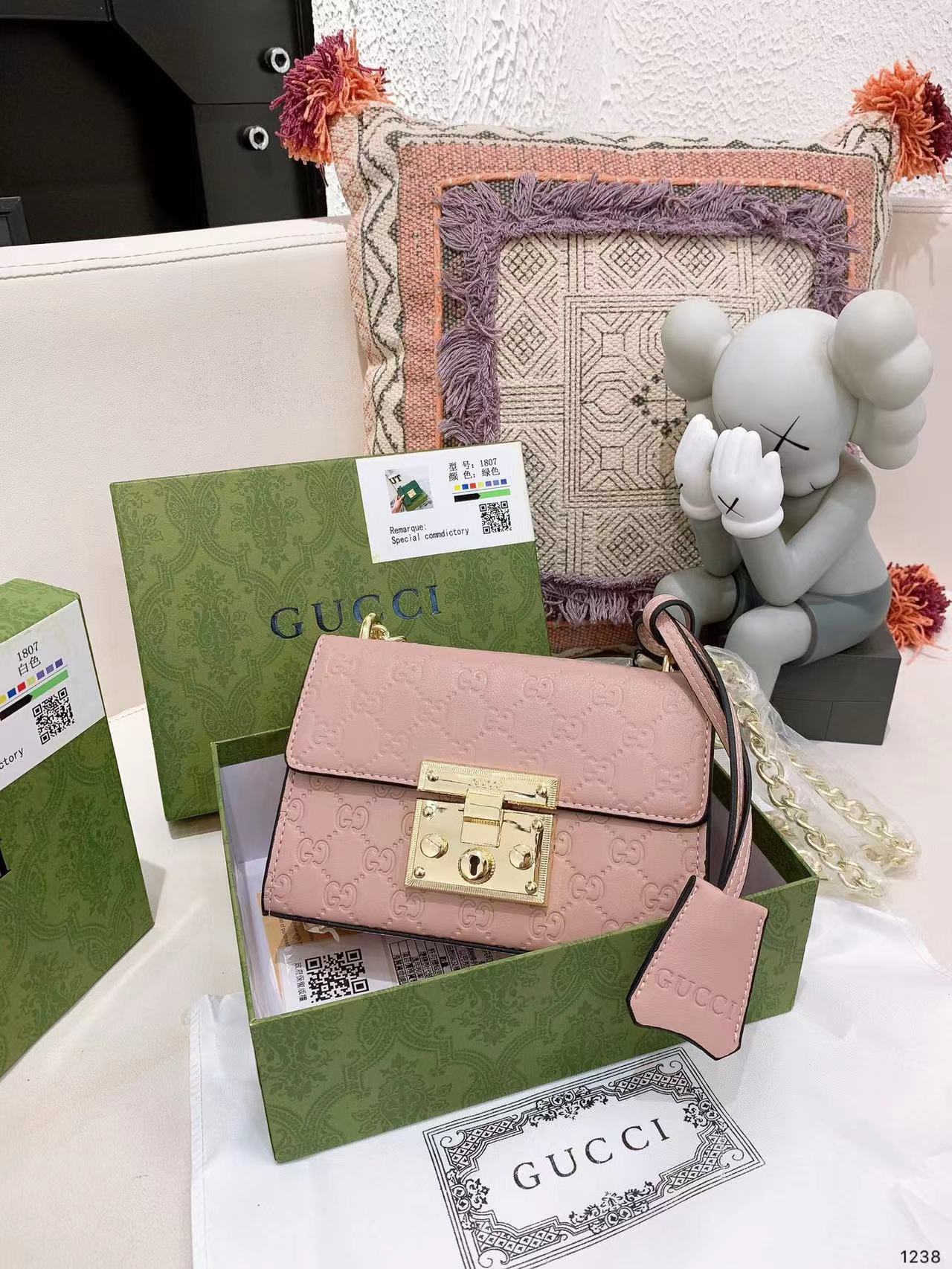 【GUCCI】グッチ〔パドロック〕GG スモール ショルダーバッグ