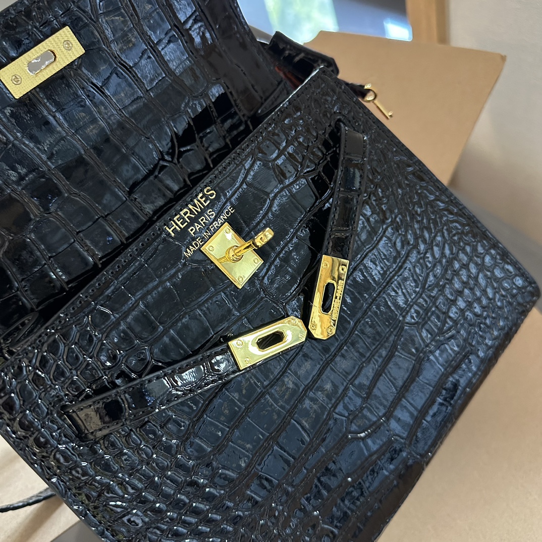 【HERMES】エルメス ケリーシリーズ クロコダイル柄 最新カラー-高島屋オンラインストア - 公式