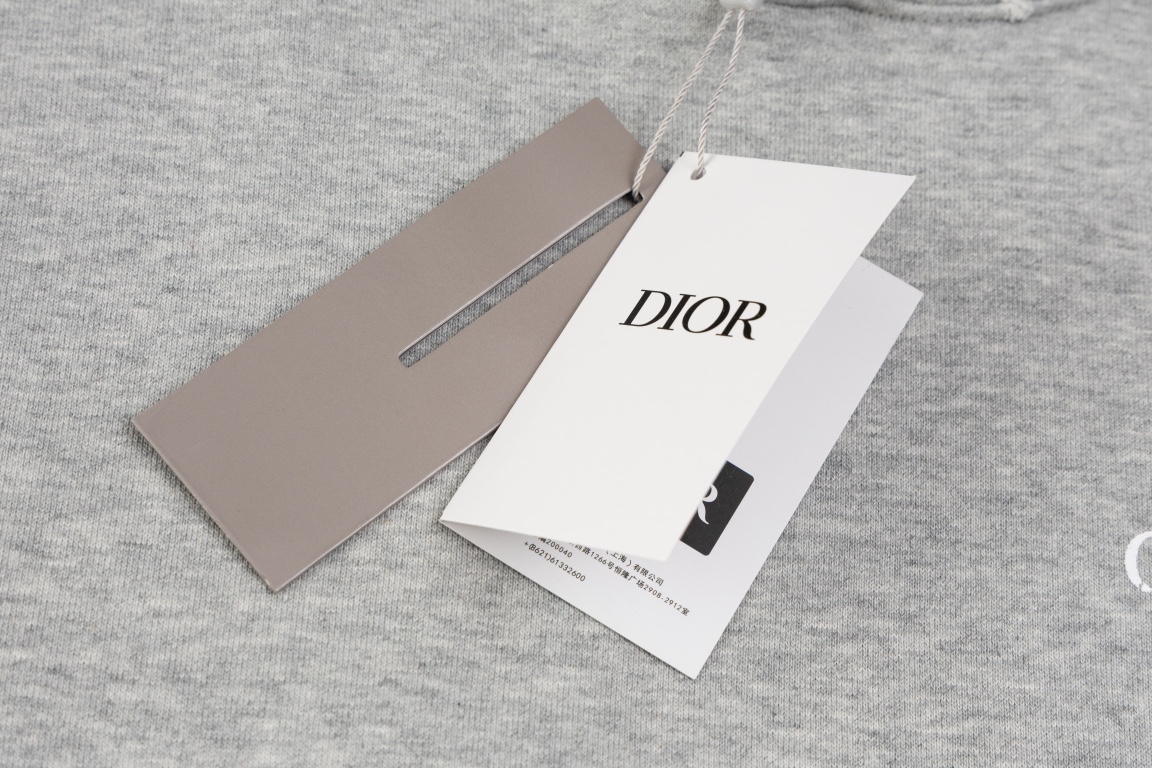 【DIOR】（ディオール ）パーカー 男女兼用 ご好評に付き再入荷！
