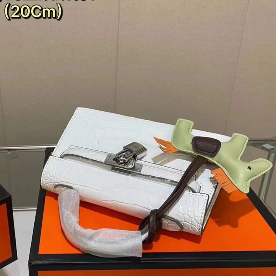 【HERMES】エルメス ケリーシリーズ クロコダイル柄 最新カラー-高島屋オンラインストア - 公式