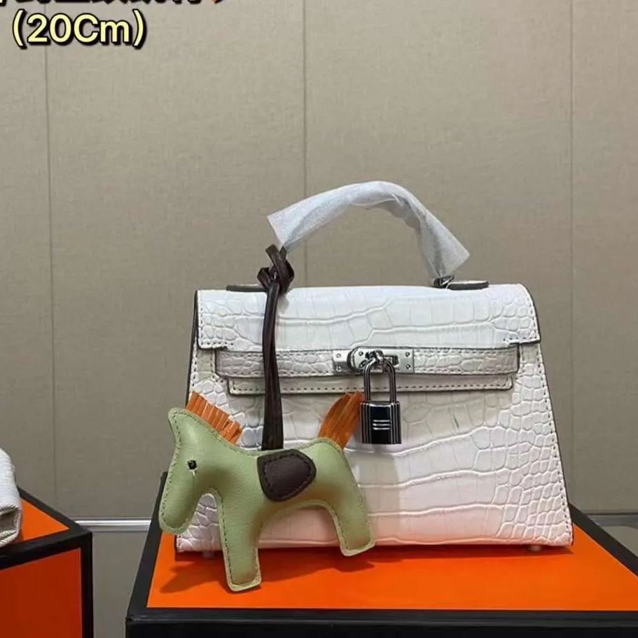 【HERMES】エルメス ケリーシリーズ クロコダイル柄 最新カラー-高島屋オンラインストア - 公式