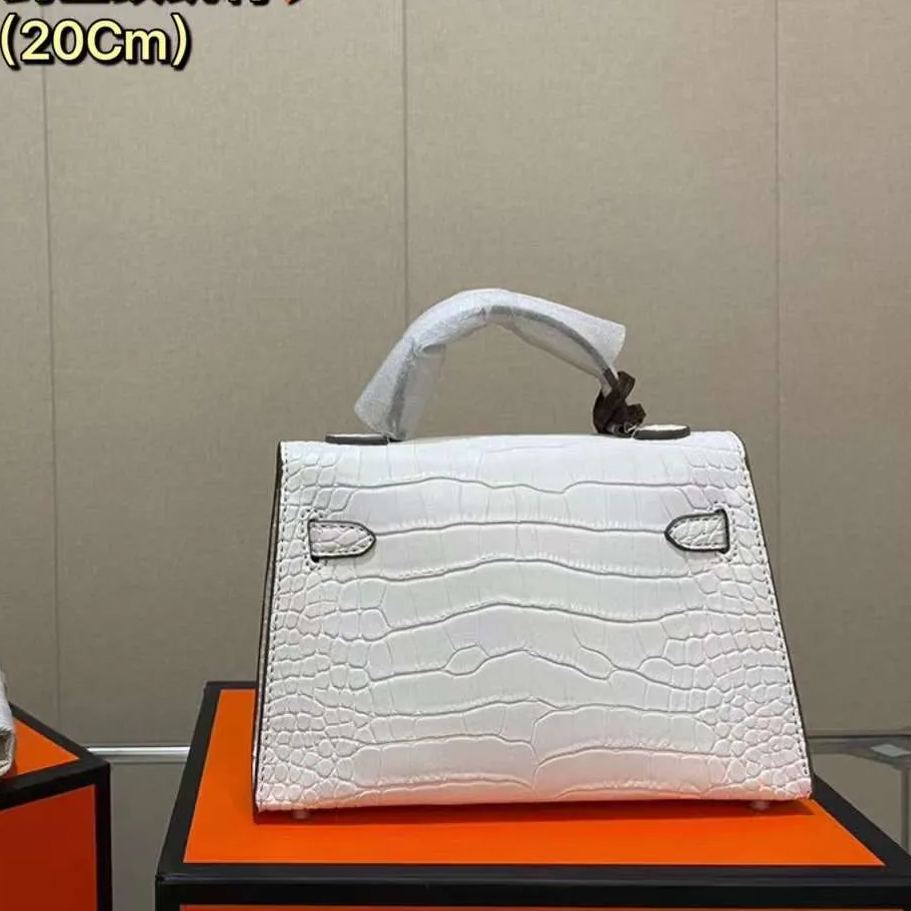 【HERMES】エルメス ケリーシリーズ クロコダイル柄 最新カラー-高島屋オンラインストア - 公式
