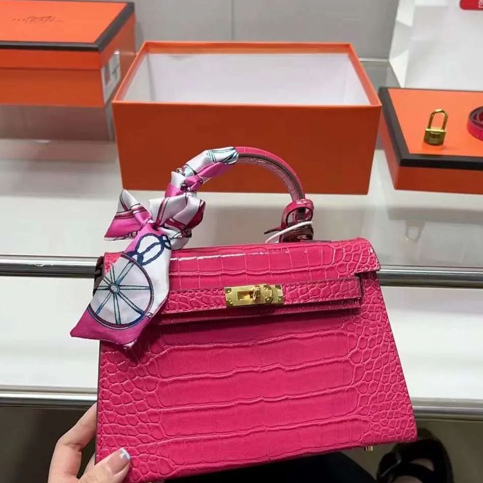 【HERMES】エルメス ケリーシリーズ クロコダイル柄 最新カラー-高島屋オンラインストア - 公式